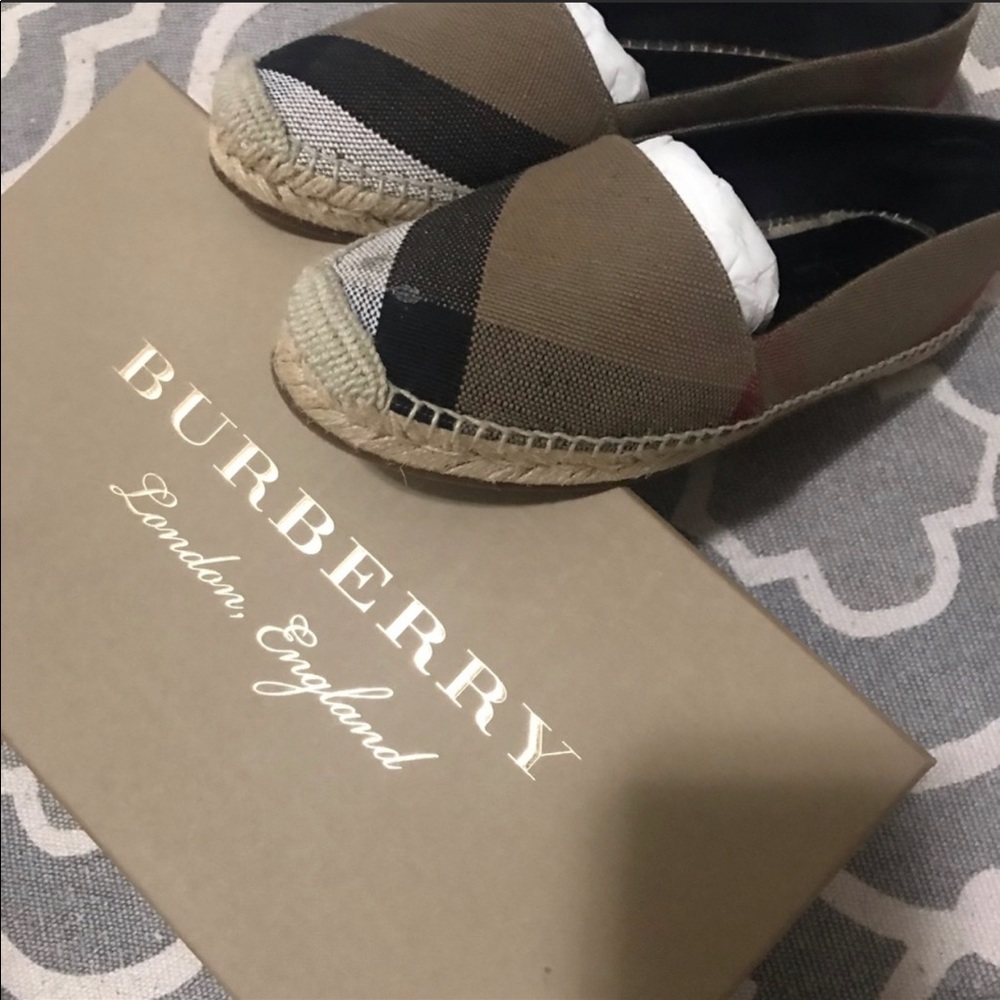 Burberry espadrilles size 7